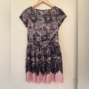 ⚜️ Prada ⚜️Elegant Black and Pink Lace Dress. Size 38